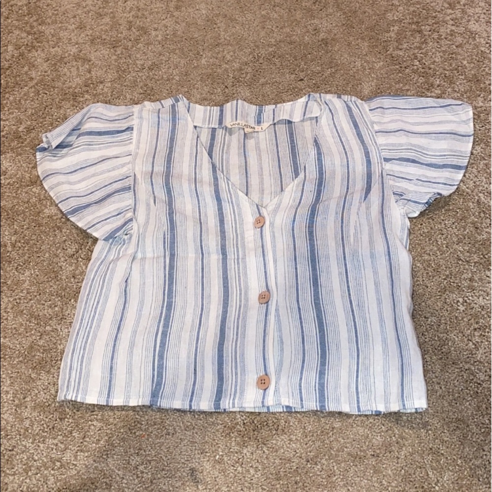 Ruffle sleeve t-shirt